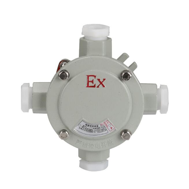 防爆四通接線盒